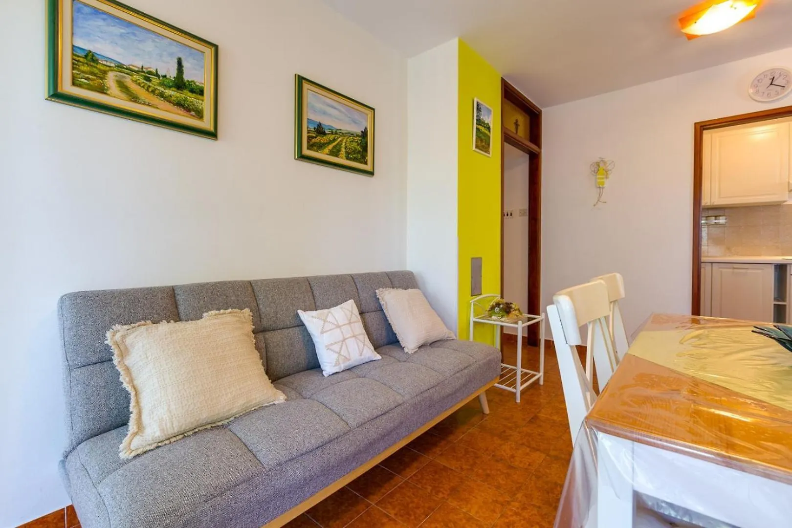 Apartments Matea, مالي لوشينغْ 3*,  كرواتيا