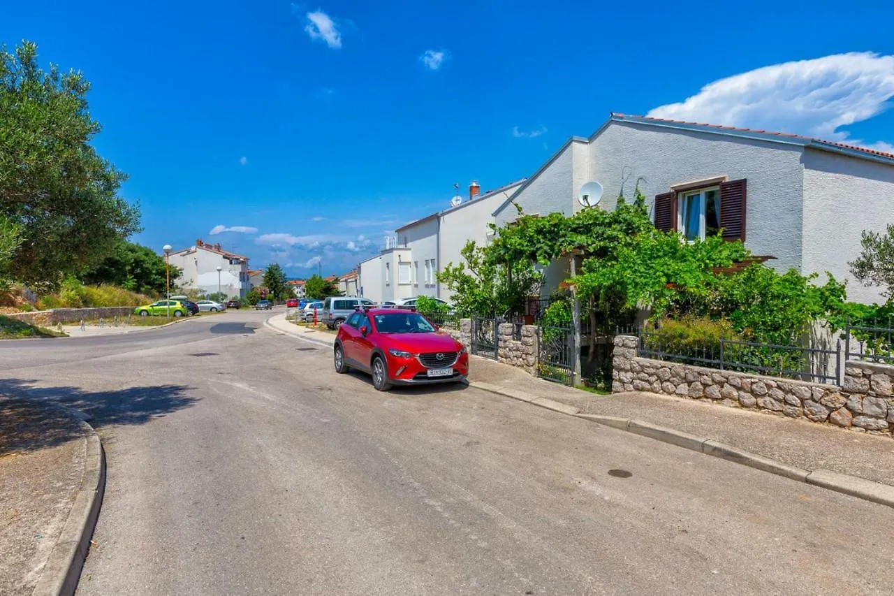 *** بيت ضيافة Apartments Matea, مالي لوشينغْ كرواتيا